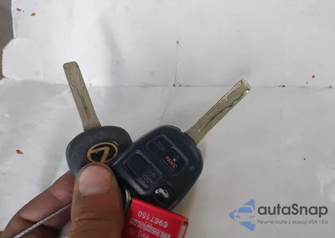 2002 Lexus Es 300 z USA, uszkodzony, nr VIN JTHBF30G920076467